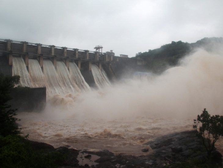 High alert was issued for release of water from Karjan Dam in Rajpipla