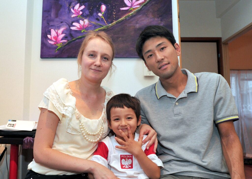 Young people in Japan are fleeing marriage and having children