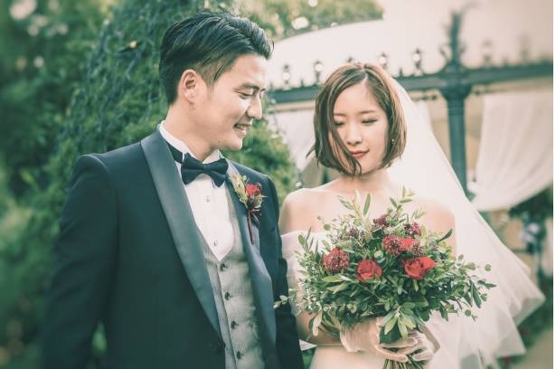 Young people in Japan are fleeing marriage and having children