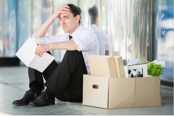 The threat of unemployment on the world! 50 percent of the world's companies plan to cut jobs