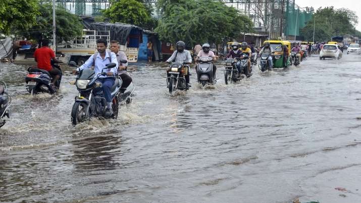 Meteorological department issued orange alert in 8 districts and yellow alert in 7 districts of the state