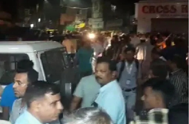 Another incident of stone pelting in Vadodara city! Two were detained