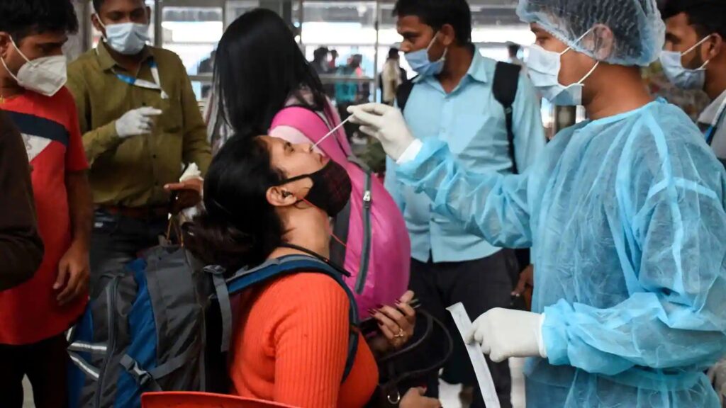 Corona again in Gujarat? 425 new cases were reported in the last 24 hours
