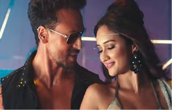 Handsome hunk Tiger Shroff dating this heroine after breakup?