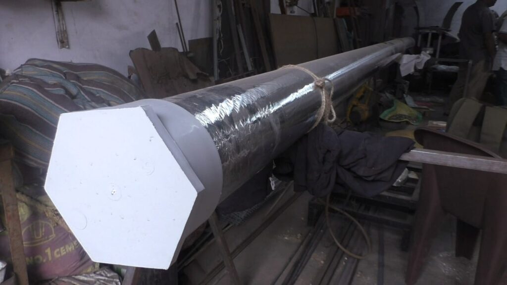 Jamnagar's Eight Wonder Group will create a world record by creating an eco-friendly Ganapati idol and a ballpen over 20 feet long.