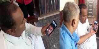 યુક્રેનમાં મૃત્યુ પામનાર ભારતીય વિધ્યાર્થી નવીન શેખરપ્પાએ બે દિવસ પહેલા તેના પરિવાર સાથે વિડીયો કોલમાં શું વાત કરી હતી જુઓ …