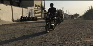 પ્રગતિશીલ ગુજરાતમાં રોડના કામો કેમ પ્રગતિમાં જ રહે છે ? પૂરા કેમ નથી થતા ?