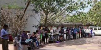 બેદરકાર તંત્ર : આવક જતી કરીને આવકનો દાખલો કઢાવવા લોકોની લાંબી કતારો