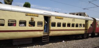 Jamnagar : સુરેન્દ્રનગર-રાજકોટ સેક્શનમાં ડબલ ટ્રેકની કામગીરીના લીધે 2 મે સુધી રેલ યાતાયાત થશે પ્રભાવિત જામનગરથી જતી આ ટ્રેન રહેશે બંધ