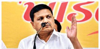 છેલ્લા ઘણા સમયથી નરેશ પટેલ રાજકારણમાં આવવું આવવું કરે છે અને હાર્દિક કોંગ્રેસમાંથી જાવું જાવું એવી અટકળો ચાલે છે પરંતુ નિર્ણય ક્યારે ???