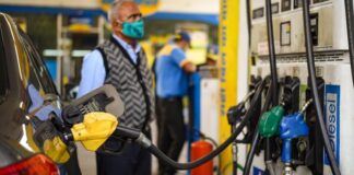 શ્રીલંકામાં પેટ્રોલ અને ડીઝલને લઈને હાહાકાર, 400 રૂપિયા પ્રતિ લીટર વેચાઈ રહ્યું છે!