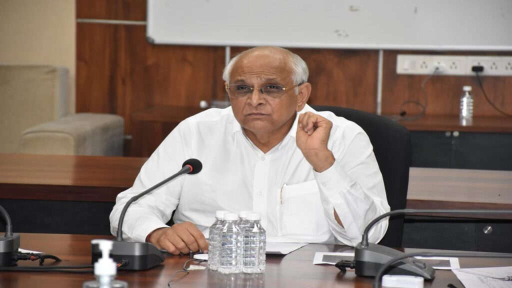 Bhupendra Patel gave instructions on treatment of lumpy skin disease in livestock of Kutch and Jamnagar.