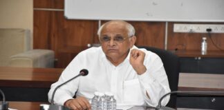 ભૂપેન્દ્ર પટેલે કચ્છ અને જામનગરના પશુધનમાં લમ્પી સ્કીન ડિસીઝના ઇલાજ અંગે આપી સૂચનાઓ Bhupendra Patel gave instructions on treatment of lumpy skin disease in livestock of Kutch and Jamnagar.