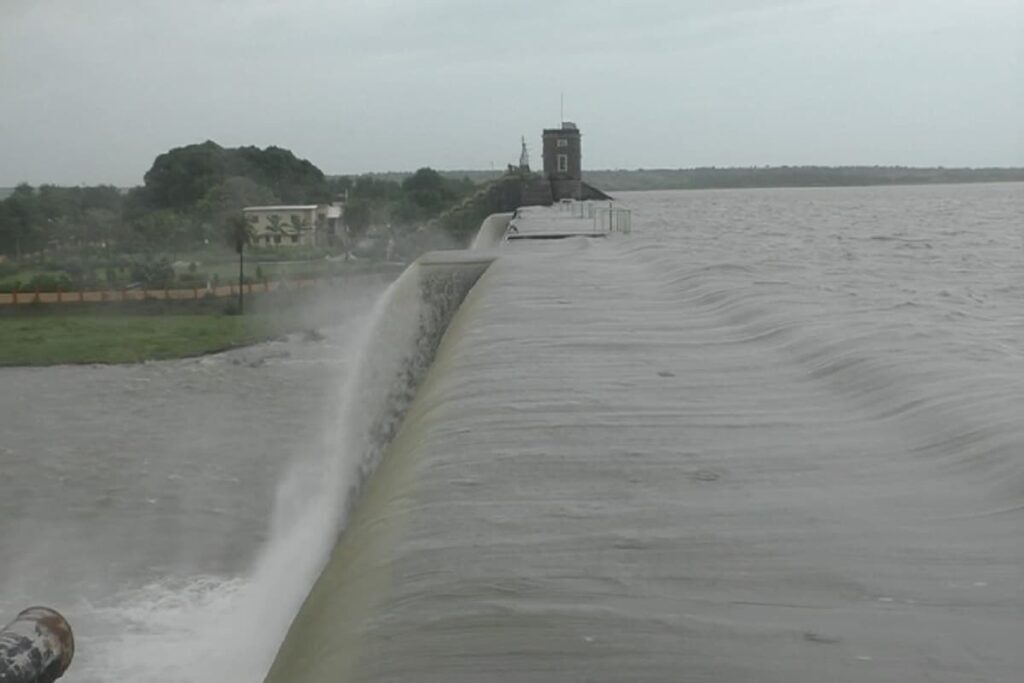Inflow of Nawa Neer in Jamnagar's Ranjit Sagar Dam: Level reaches 20 feet