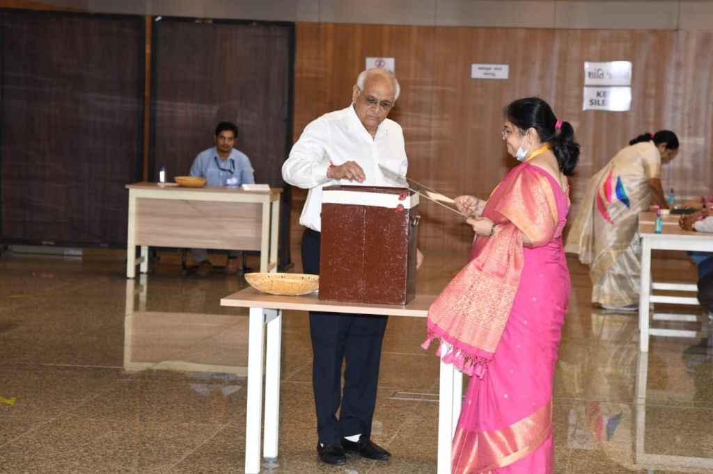 MLAs including Bhupendra Patel also voted for the presidential election today