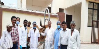 લમ્પી સ્કીન ડીસીઝની તપાસ માટે સિનિયર સાયન્ટિસ્ટ સાથેની ટીમ જામનગર આવી પહોચી A team with senior scientists arrived at Jamnagar to investigate Lumpy Skin Diseases