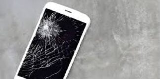 સ્માર્ટફોનની સ્ક્રીન તૂટી જાય તો ઘરેજ અપનાવો આ સ્માર્ટ ટ્રિક! If the smartphone screen is broken, adopt this smart trick at home! Repair will be done for free