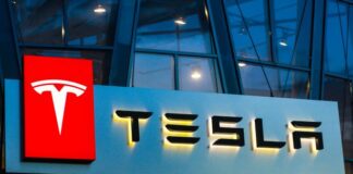 ટેસ્લાએ કરી કૅલિફૉર્નિયામાં ઑફિસ બંધ:૨૦૦ એમ્પ્લૉઈઝે ગુમાવી પડી નોકરી Tesla closes office in California: 200 employees lose jobs