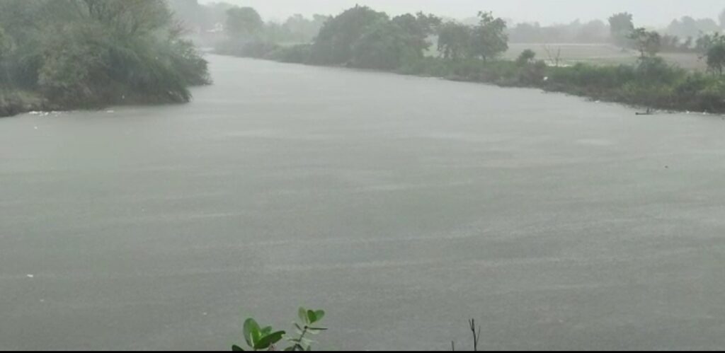 Megharaja's entry in Jam Kandorana Panth from early morning! The Safura River flooded