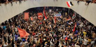 શ્રીલંકા બાદ હવે આ દેશમાં વિરોધનો વંટોળ! સમર્થકોએ સંસદ પર કબજો જમાવ્યો After Sri Lanka, now the whirlwind of protest started in this country! The supporters occupied the parliament