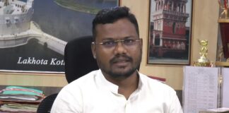 રાષ્ટ્રધ્વજનું સન્માન જળવાઈ રહે એ માટે જામનગર પાલિકા કમિશનરે રાષ્ટ્રધ્વજ પરત સ્વીકારવાનું કર્યું આયોજન In order to maintain the respect of the national flag, the Jamnagar Municipal Commissioner planned to accept the national flag back