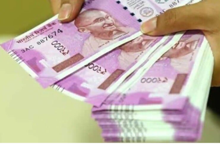 નોકરી મળતાની સાથે જ કરો આ કામ 10 વર્ષમાં જ થશે તગડી આવક Do it as soon as you get a job, you can do this work in 10 years and earn a lot of money