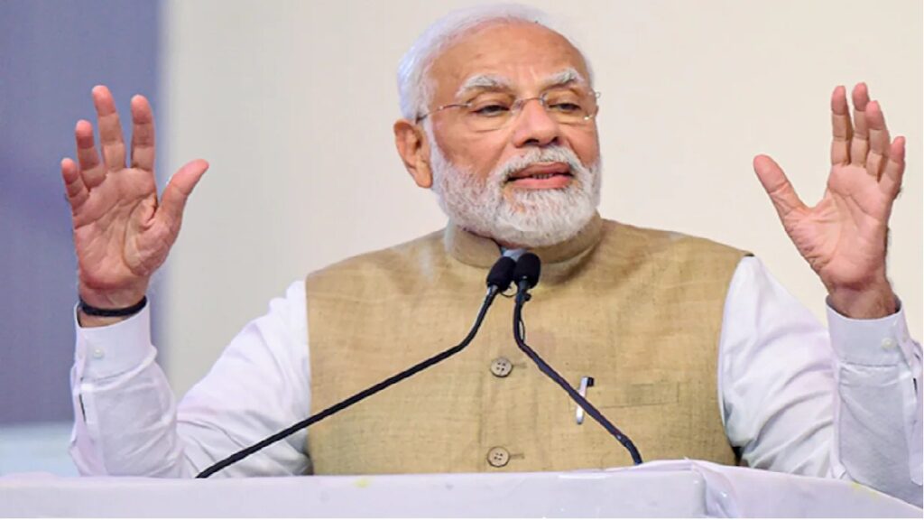 Prime Minister Modi hit the ground again! Top in the list of 22 world leaders