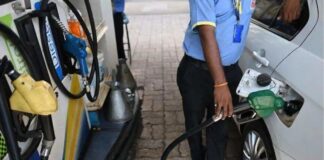 આંતરરાષ્ટ્રીય માર્કેટમાં ક્રૂડના ભાવમાં સતત ઘટાડો! સ્થાનિક લેવલે કોઈ ફેરફાર નહીં Despite a steady decline in crude oil prices in the international market, there is no change at the domestic level