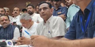 ચિઠ્ઠીના ચાકર ! ઇશારા કરતા જગદીશ પંચાલ, સરકારનો આભાર માનવાનું ભૂલતા નહીં