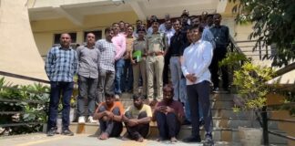 જામનગર એલસીબીની ટીમે એવી તો કઈ કામગીરી કરી કે જિલ્લા પોલીસ વડાએ સ્ટાફને ૨૧૦૦ રૂપિયા ઈનામ આપી સન્માનિત કર્યા ..વાંચો વિસ્તૃત અહેવાલ