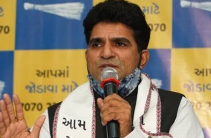 BIG BREAKING: અરવિંદ કેજરીવાલની જાહેરાત, આપના સીએમ પદના ઉમેદવાર તરીકે ઈસુદાન ગઢવી