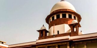 સુપ્રીમ કોર્ટે પ્રથમ વખત કાર્યક્રમમાં સાંકેતિક ભાષાના દુભાષિયાઓની નિમણૂક કરી, વિગતો પણ બ્રેઇલ લિપિમાં બહાર પાડવામાં આવી The Supreme Court for the first time appointed sign language interpreters in the programme, the details of which were also released in Braille.