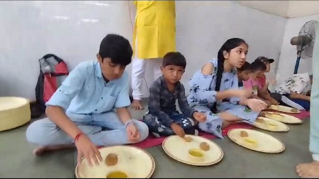 Open Saurashtra Modak Arogwani competition was organized like every year by Jamnagar Brahm Social Group.