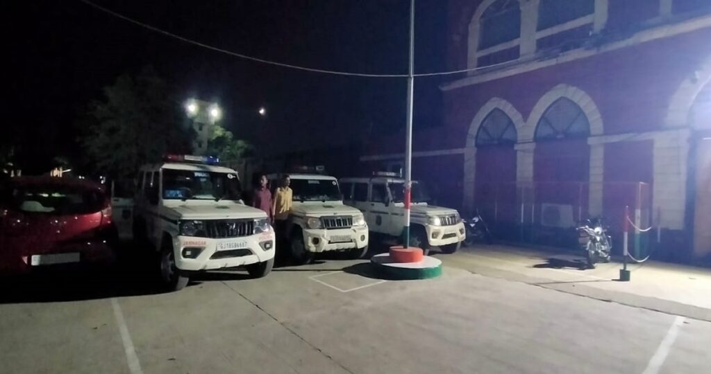 Surprise checking with bodyworn cameras by police at Jamnagar District Jail at night