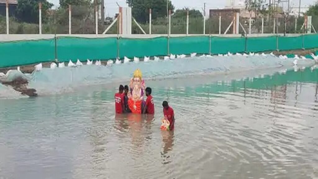 37 Ganpati idols were immersed in two tanks of Jamnagar Mahapalika in 3 days
