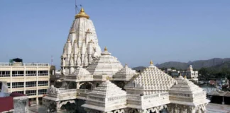 ગુજરાતના અંબામાતા મંદિરના પ્રસાદમાં ભેળસેળયુક્ત ઘીનો ઉપયોગ કરતા હોબાળો, ખાદ્ય નિયંત્રણ વિભાગે તેને જપ્ત કર્યું Controversy over use of adulterated ghee in Gujarat's Ambamata temple prasad, food control department seizes it