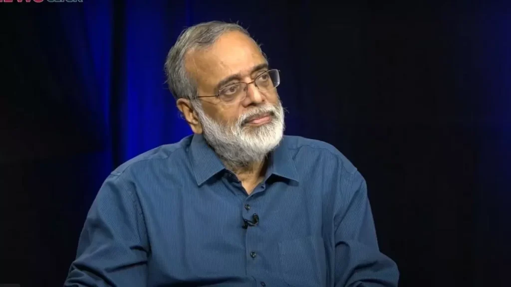 NewsClick Case: In the NewsClick case, police raided the house of an ex-employee of the company, seized laptops and phones.