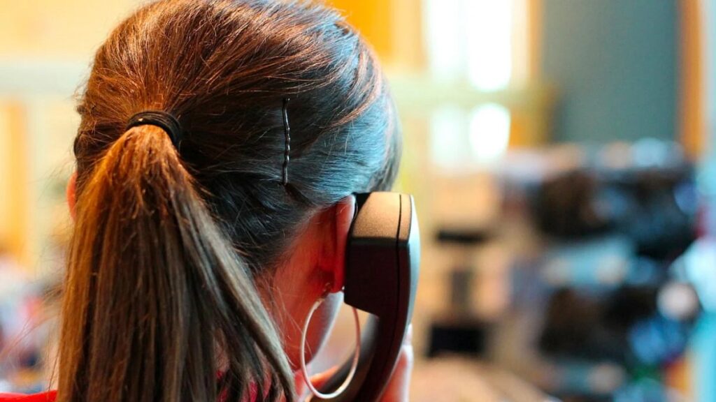 Fake call center busted in Gujarat, 10 arrested