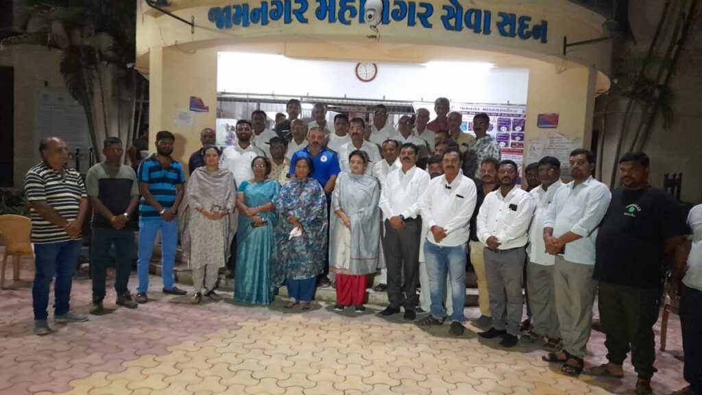 MP Poonamben Madam's appeal to make the cleaning campaign of the municipal officials a public movement to keep the city 'clean and green'