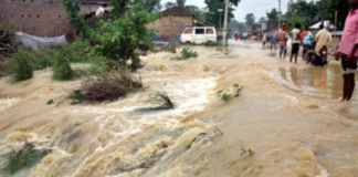 Sikkim Flood: સિક્કિમમાં ફસાયેલા ત્રણ હજાર પ્રવાસીઓને આ રીતે કરશે રેસ્ક્યુ, કેન્દ્ર સરકારની સૂચના જારી Sikkim Flood: Three thousand tourists stranded in Sikkim will be rescued in this way, central government notification issued