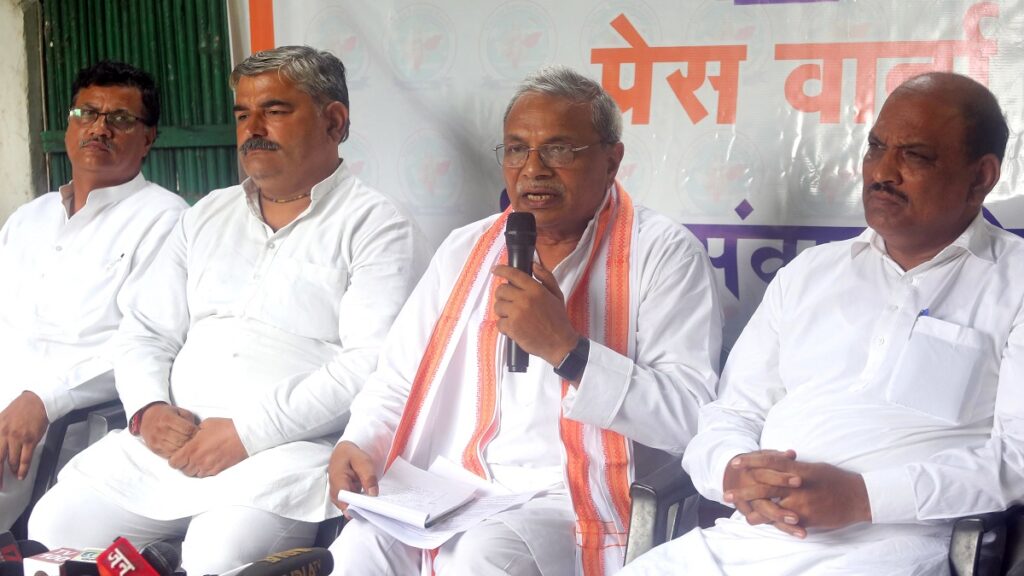 The Vishwa Hindu Parishad insisted on changing the original name of Ahmedabad to 'Karnavati'