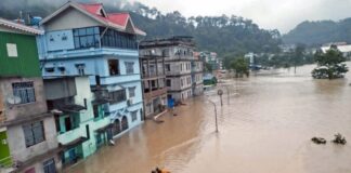 સિક્કિમમાં પૂરને કારણે 16 વિદેશી નાગરિકો સહિત 176 નાગરિકોને સ્થળાંતર કરવામાં આવ્યા, IAFએ આપી માહિતી 176 civilians, including 16 foreign nationals, have been evacuated due to floods in Sikkim, the IAF informed