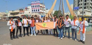 નવરાત્રીમાં ગરબા આયોજક સાઉન્ડ સિસ્ટમ , લાઇટિંગ કે ગાયક કલાકારોનું માત્ર હિન્દુઓને જ આપવામાં આવે તેવી હિન્દુ સેના ગુજરાત અધ્યક્ષ પ્રતિક ભટ્ટની ખુલ્લી ચેતવણી Open warning of Hindu Sena Gujarat President Prateek Bhatt that garba organizer sound system, lighting or singers should be given only to Hindus during Navratri.