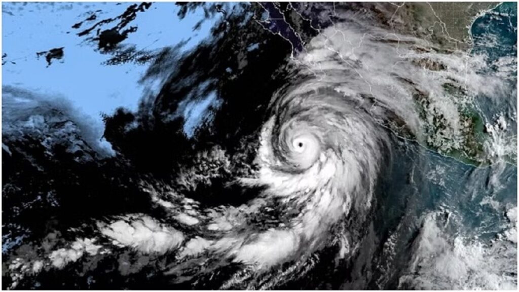 'Dangerous cyclonic storm expected', IMD advises people not to go to beaches