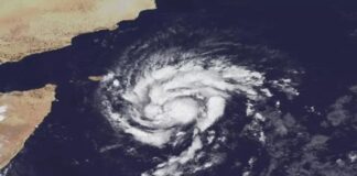 ચક્રવાત ‘તેજ’ ઉત્તર-પશ્ચિમ તરફ આગળ વધીને અત્યંત ગંભીર ચક્રવાતી વાવાઝોડામાં ફેરવાયું Cyclone 'Tej' moved north-west to become very severe cyclonic storm