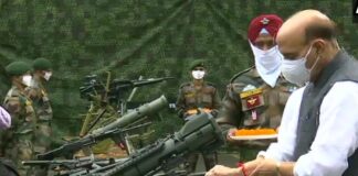 ‘તમે સરહદોને સુરક્ષિત રાખી, તેથી જ ભારતનું કદ વધી રહ્યું છે’, રાજનાથ સિંહે તવાંગમાં કરી શાસ્ત્ર પૂજા. 'You kept the borders secure, that's why India is growing', Rajnath Singh performed Shastra Puja in Tawang.