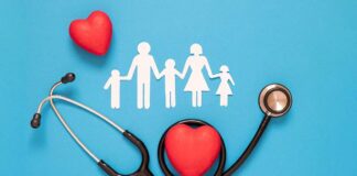 શું તમે તમારી નોકરી છોડવાનું વિચારી રહ્યા છો? રાજીનામું આપ્યા પછી કોર્પોરેટ હેલ્થ ઈન્સ્યોરન્સ કેવી રીતે ચાલુ રાખી શકો તે જાણો. Are you thinking of quitting your job? Learn how to continue corporate health insurance after resigning.