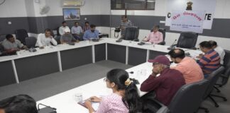 મતદાર યાદી સ્પેશિયલ સમરી રિવિઝન કાર્યક્રમ-૨૦૨૪ અંતર્ગત જિલ્લા ચૂંટણી અધિકારી અને કલેક્ટરના અધ્યક્ષ સ્થાને પત્રકાર પરિષદ યોજાઇ Journalist council was organized under the electoral roll special summary revision program-2024 under the chairmanship of district election officer and collector.