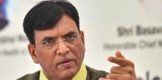 કોરોના પીડિતોએ મહેનત ઓછી કરવી જોઈએ, જોખમ છે; સ્વાસ્થ્ય મંત્રીએ હાર્ટ એટેકના કેસ પર વાત કરી Corona sufferers should work less, there is a risk; Health Minister spoke on the case of heart attack