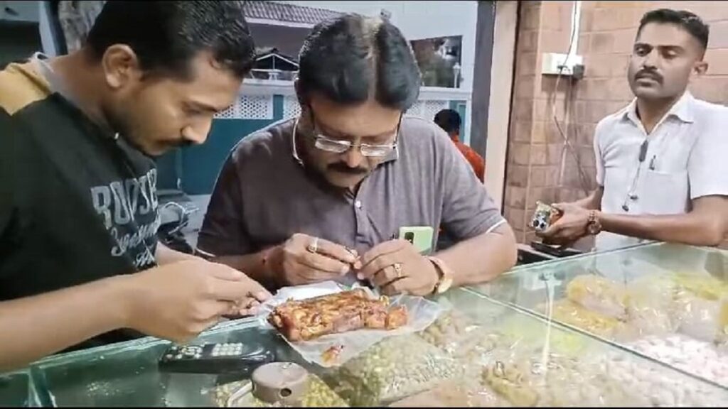 In Jamnagar, the food department's drama in the name of checking and the fact that mites are released from food continue